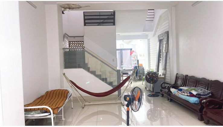 Hiếm Bán Nhà 4 Tầng Mặt Tiền 100m2_5x20 chỉ7.9 tỷ KDC Vip Hồng Long Hiệp Bình Phước Thủ đức